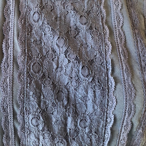 Lace Top w/Mesh Back Yoke - Picture 6 of 7